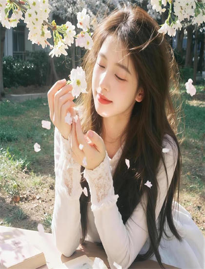 央视官宣复播nba_他是谁24集在线观看免费_美女柔术视频